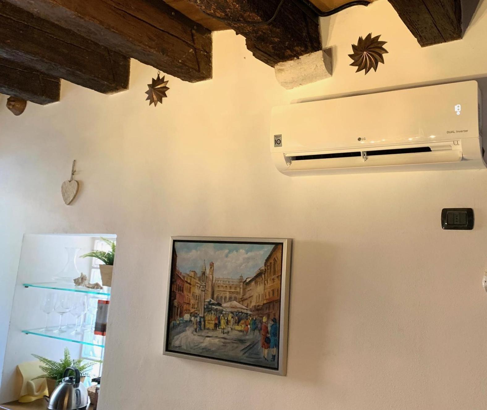 Casa Al Teatro Apartment เวโรนา ภายนอก รูปภาพ